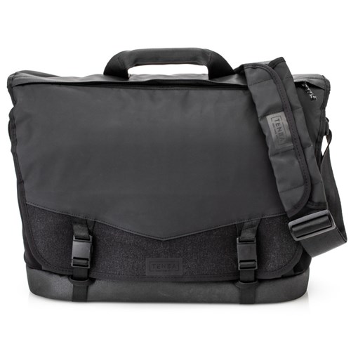 dna 16 black